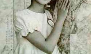 《童年》主要内容(150~200字)求求你 童年主要内容200字